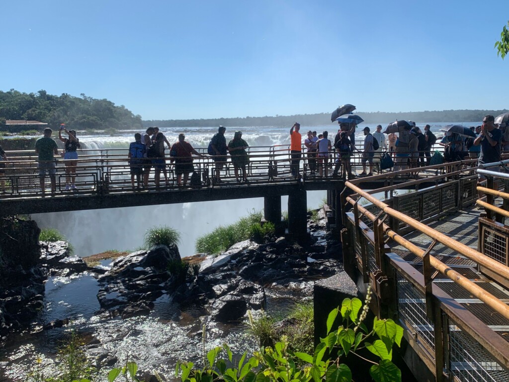 Iguazu Falls people Devil's Throat